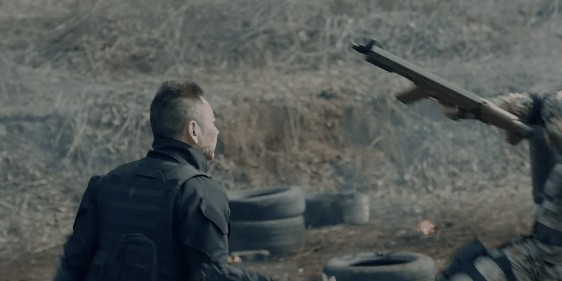 收手吧樊少皇！别再把观众当傻子了，52岁拍个动作烂片雷人又无脑