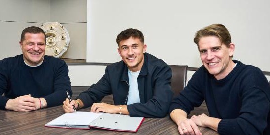 天博中国入口-官方：19岁德国中场比朔夫加盟拜仁，今夏报到