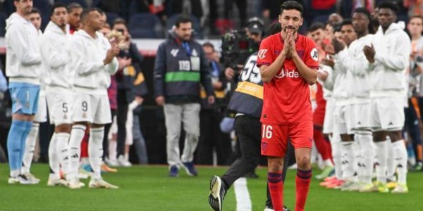 天博官方通道-【现场】赫苏斯·纳瓦斯完成告别战 伯纳乌致敬传奇