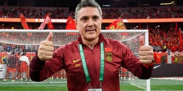 铁腕治军！安东尼奥带队2大奇招：禁外卖+屏蔽媒体，偷师邵佳一？