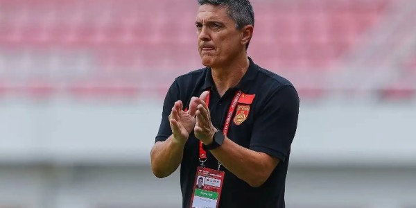 铁腕治军！安东尼奥带队2大奇招：禁外卖+屏蔽媒体，偷师邵佳一？