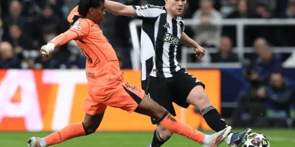 天博体育平台-泰晤士：限制亚马尔发挥，霍尔或任英格兰世界杯左后卫首发